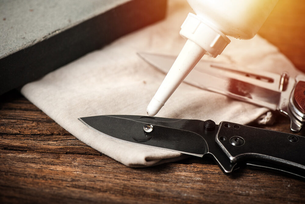 How To Clean Your Pocket Knife: Step-By-Step Guide | HiConsumption
