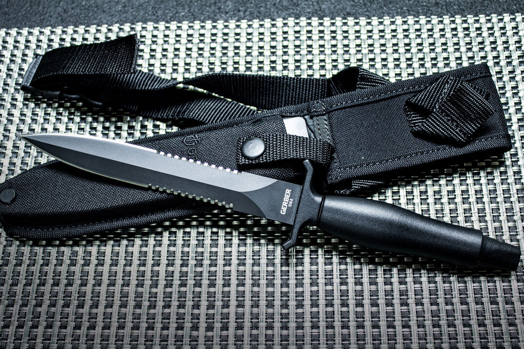 16 Best Combat Knives of 2022 |