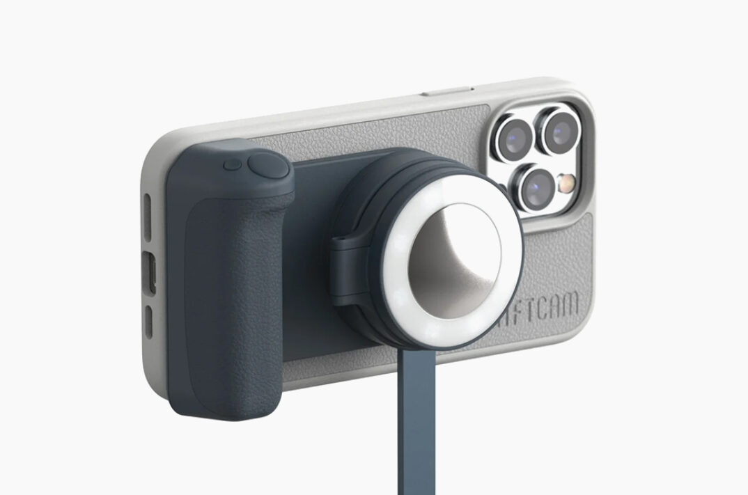 ShiftCam SnapGrip MagSafe Camera Grip | HiConsumption