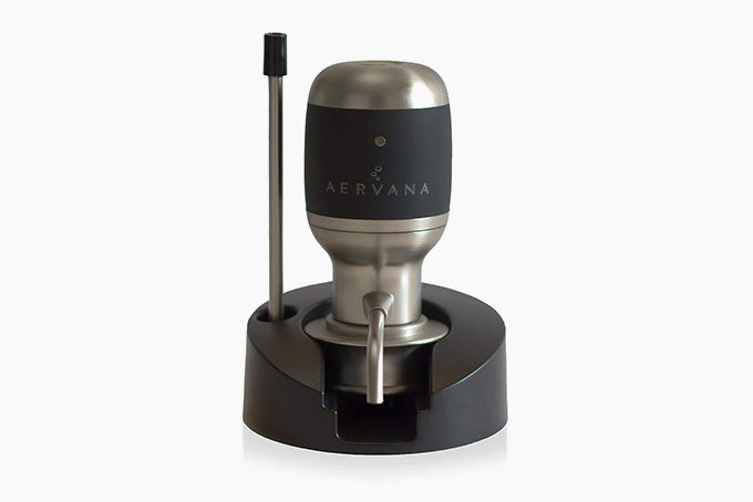 https://cdn.hiconsumption.com/wp-content/uploads/2022/07/Aervana-Electric-Wine-Aerator.jpg