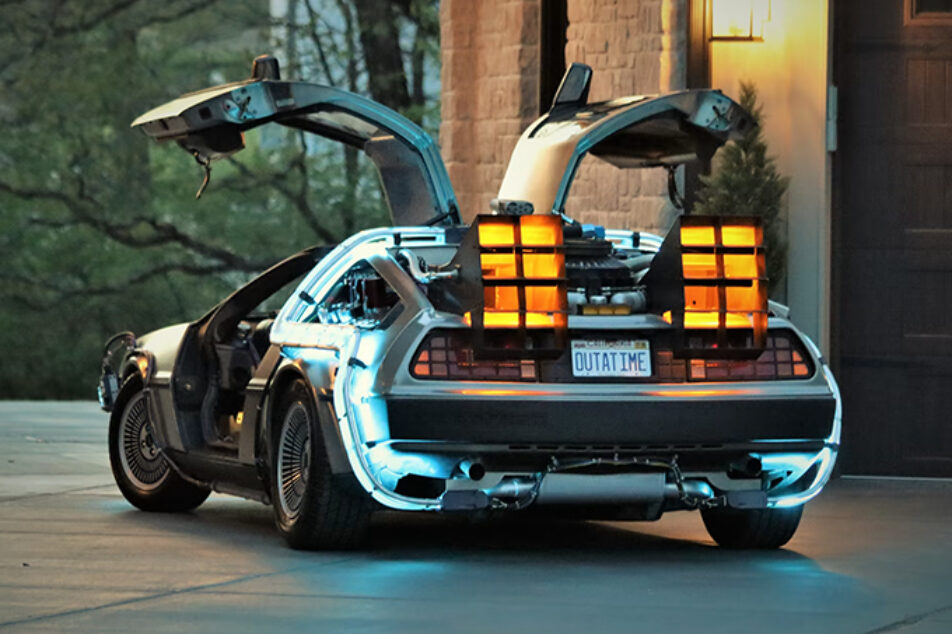 This 1981 DeLorean DMC-12 Is Replica of Time Machine from 'Back to the ...