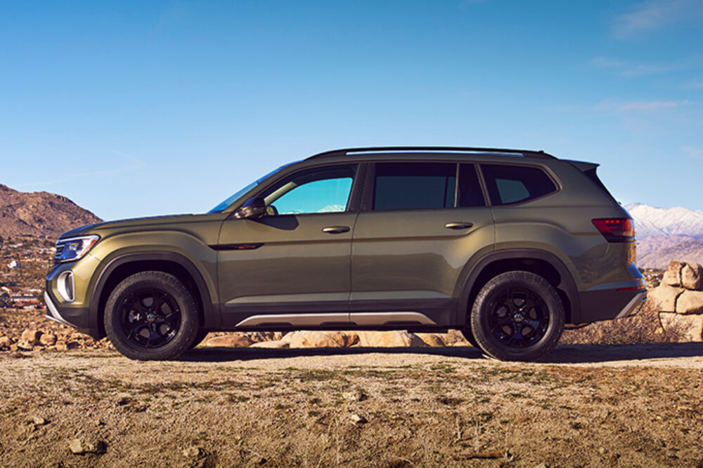 Volkswagen Unveils The Off Road Flavored 2024 Atlas Peak Edition   2024 Volkswagen Atlas Peak Edition 1 1000x667 