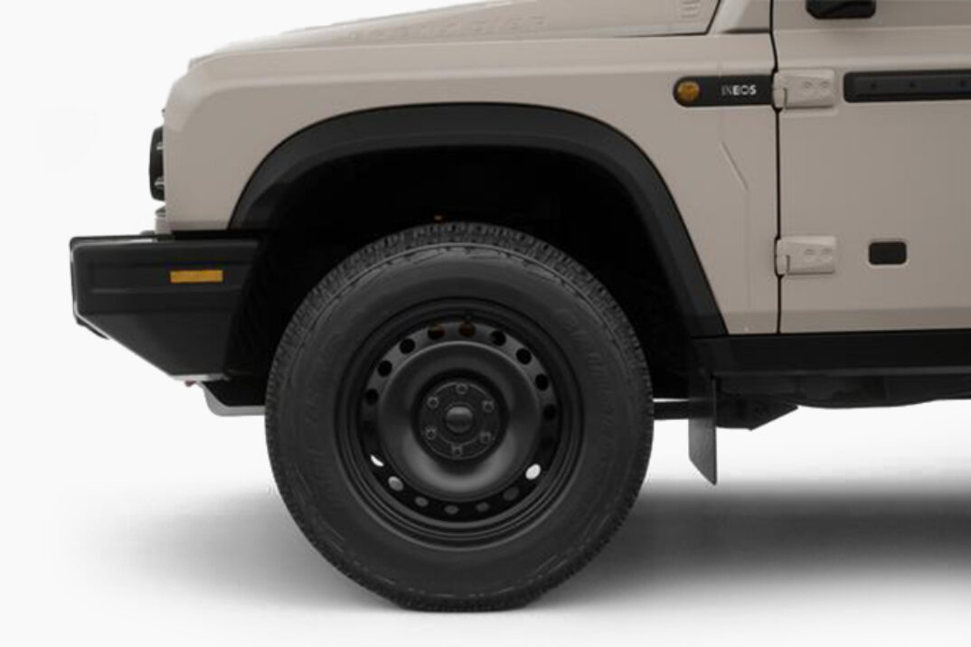 INEOS Unveils Defender-Style 2024 Grenadier SUV | HiConsumption