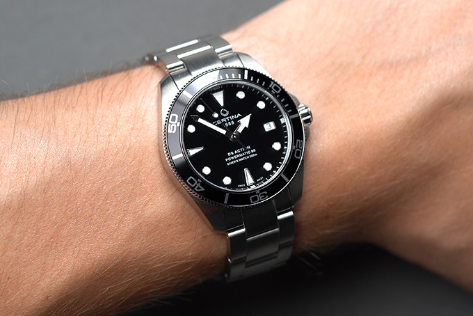 Best swiss divers under 1000 best sale