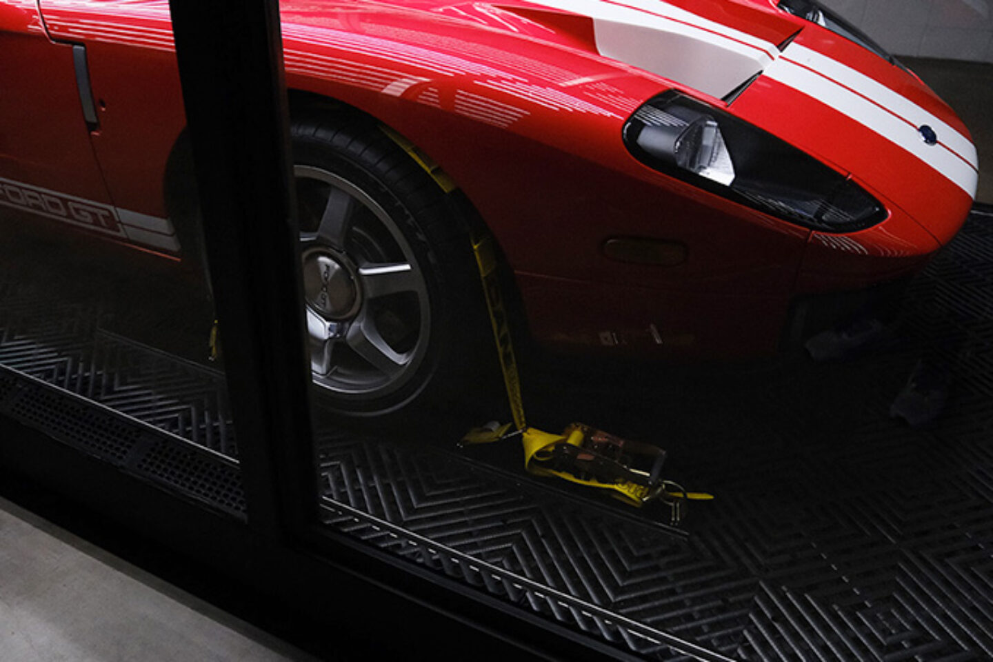 Cartainers' Ceres 001 Is a Sleek Mobile Display Case for Your Car ...