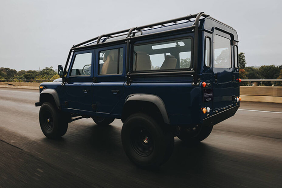Blackbridge Motors Unveils Mark X Land Rover Defender Restomod ...