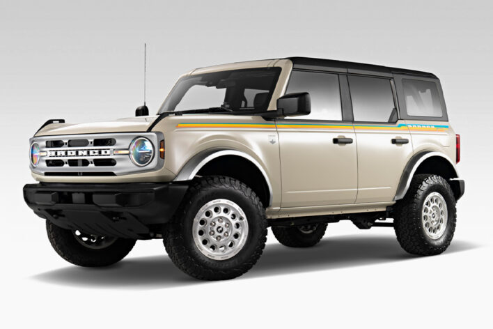2025 Ford Bronco Coastal Package 0 Hero