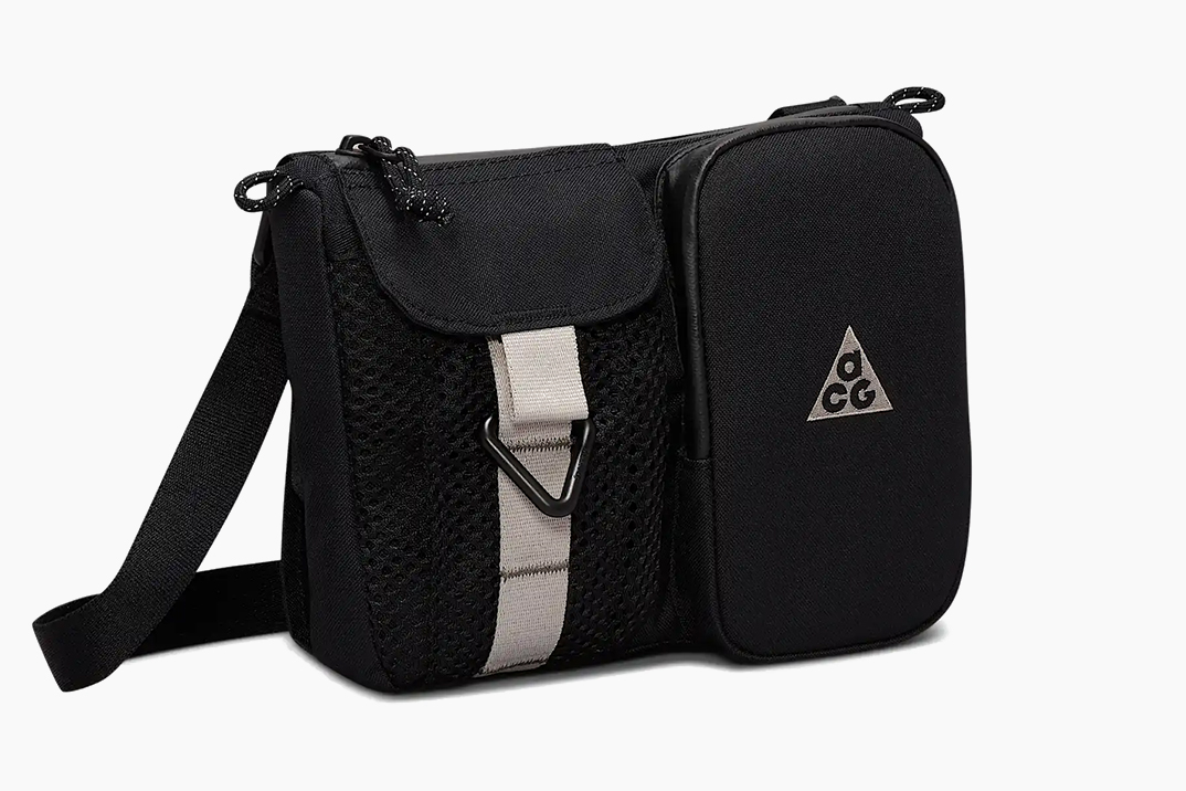 Nike ACG DAYMAX Crossbody bag 3L 0 Hero