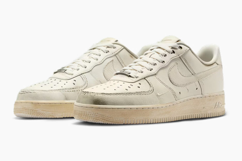 Nike Air Force 1 Low Dirty Triple White 1