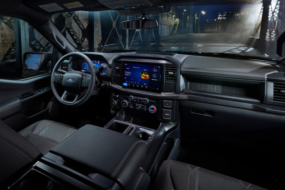 2025 F 150 Lobo 4