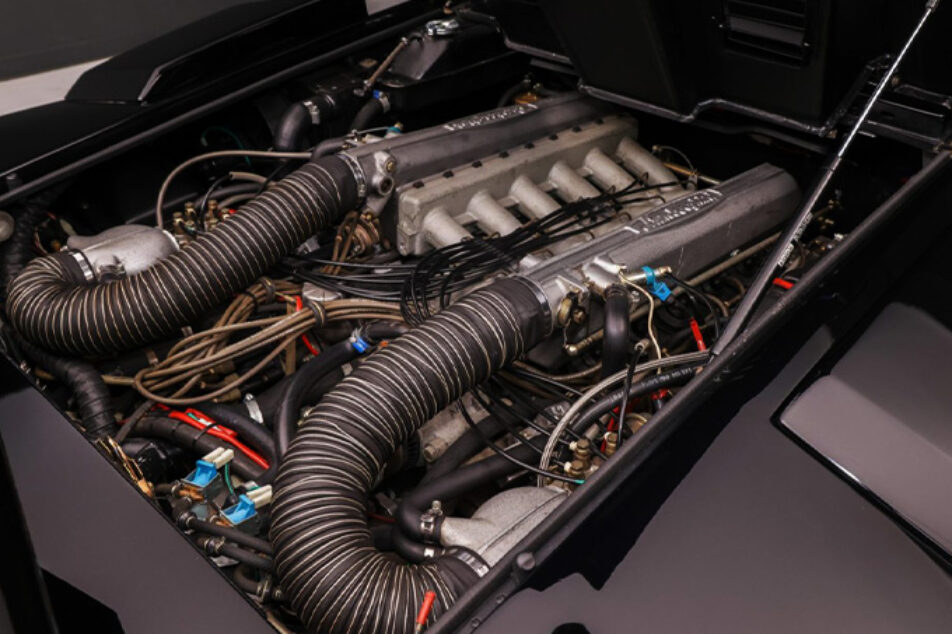 A Near-Perfect 1988 Lamborghini Countach 5000 QV with 2,100 Miles Just ...