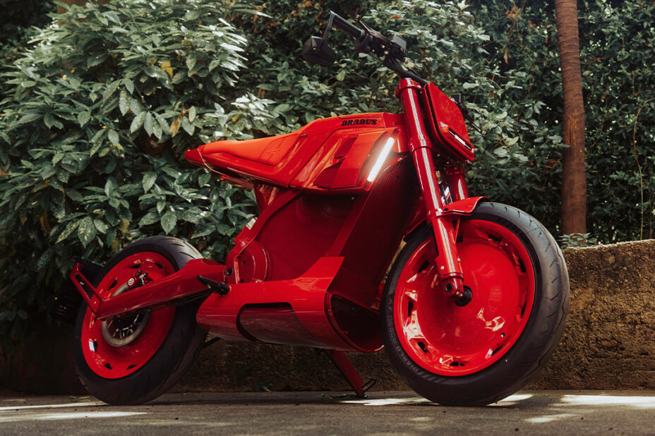 Ducati’s V21L Is the First Motorcycle Powered by Solid-State Batteries ...