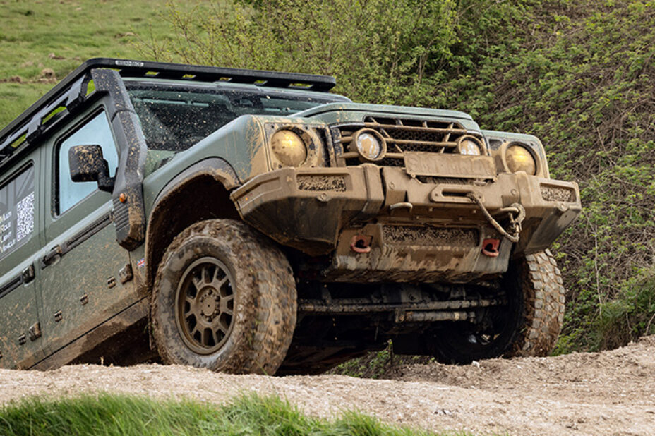 Ineos Wants Its Battle-Spec Grenadier MRLV to Replace the British Army ...