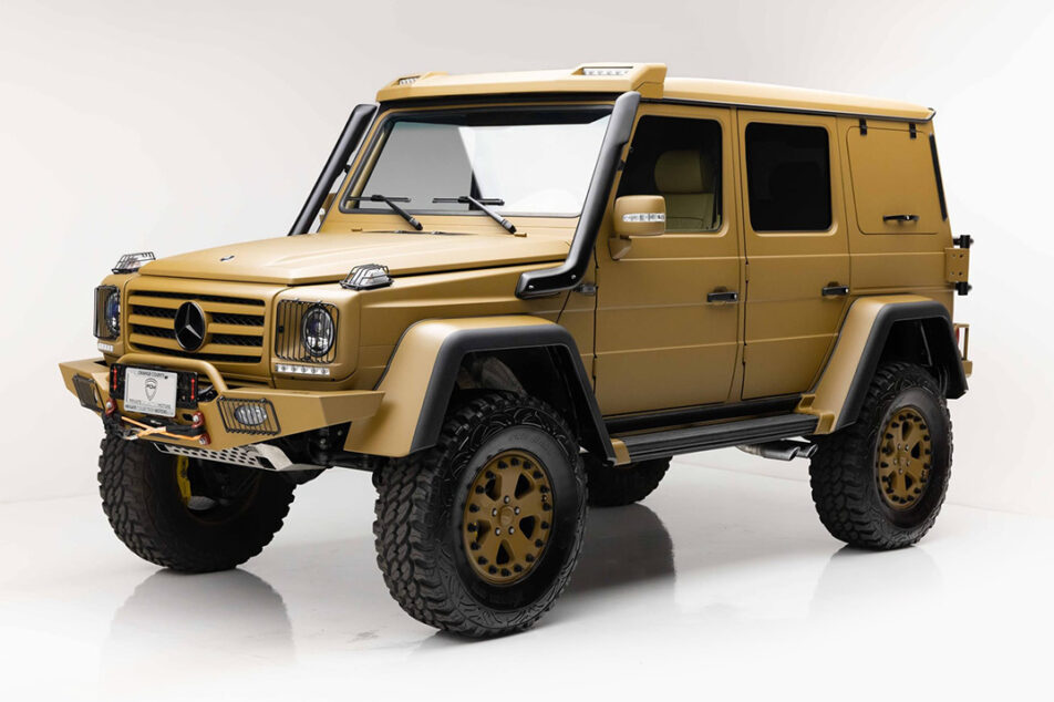 2000 Mercedes Benz G500 0 Hero