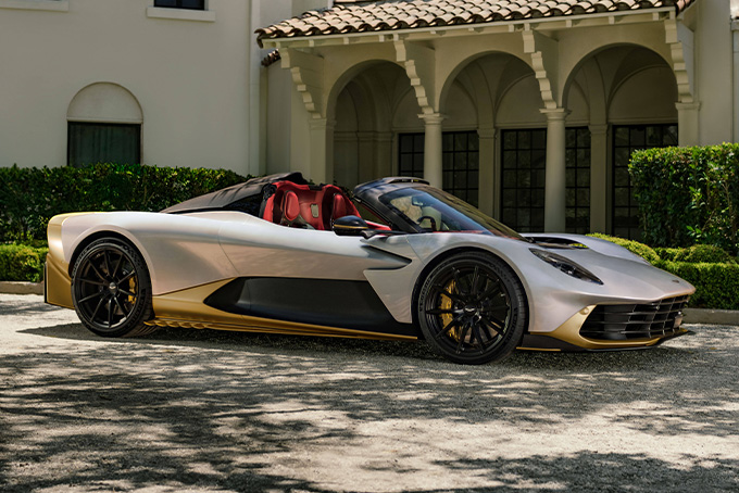 Aston Martin Valhalla Spider 敞篷登場！1064hp 插電油電，極速達 347.2km/h