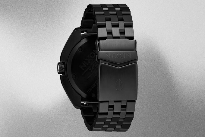 Nixon Oco 44 3