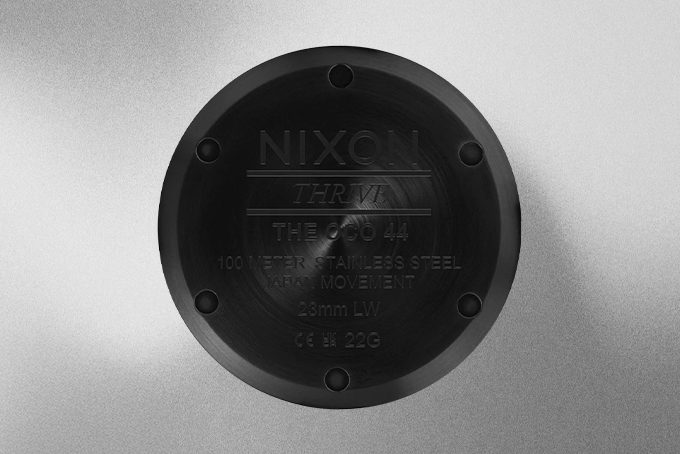 Nixon Oco 44 4