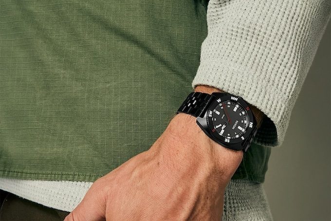 Nixon Oco 44 6