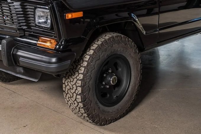 Vigilante 1979 Jeep Wagoneer The Blacked Out 4